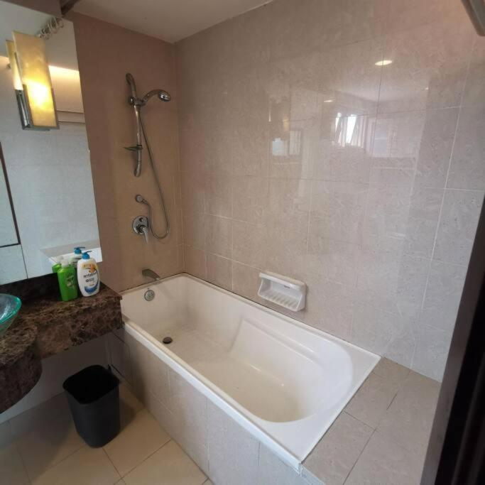 Sunway Lagoon Family Suites At Sunway Pyramid & Sunway Lagoon Kampong Penaga  Екстериор снимка